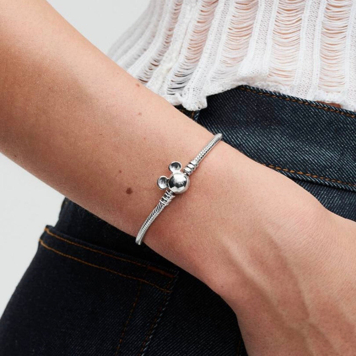 Brazalete cierre mickey