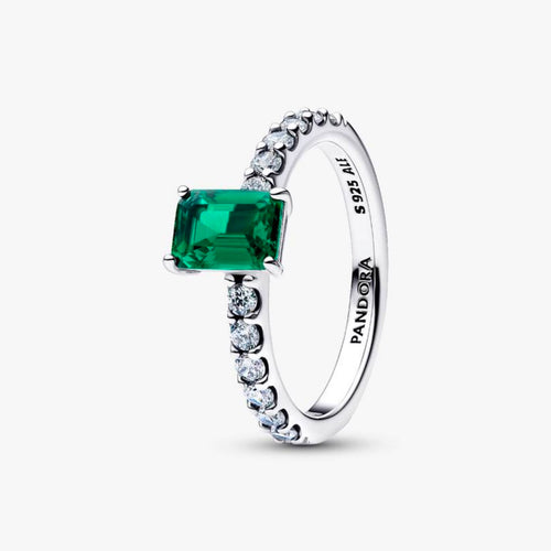 Anillo de plata .925 con zirconia verde rectangular