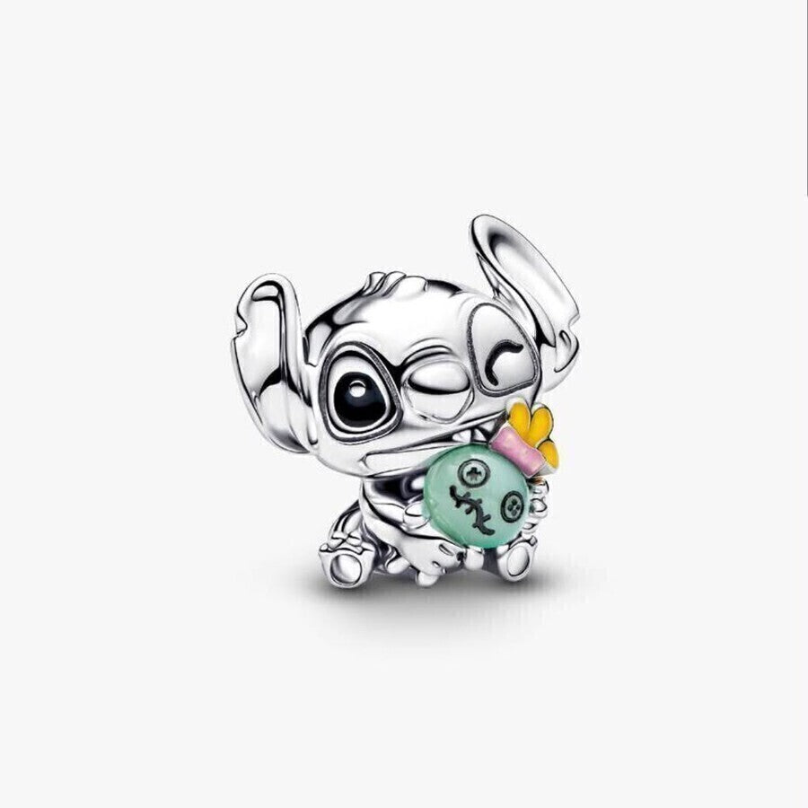 Stitch y muñeca de trapo
