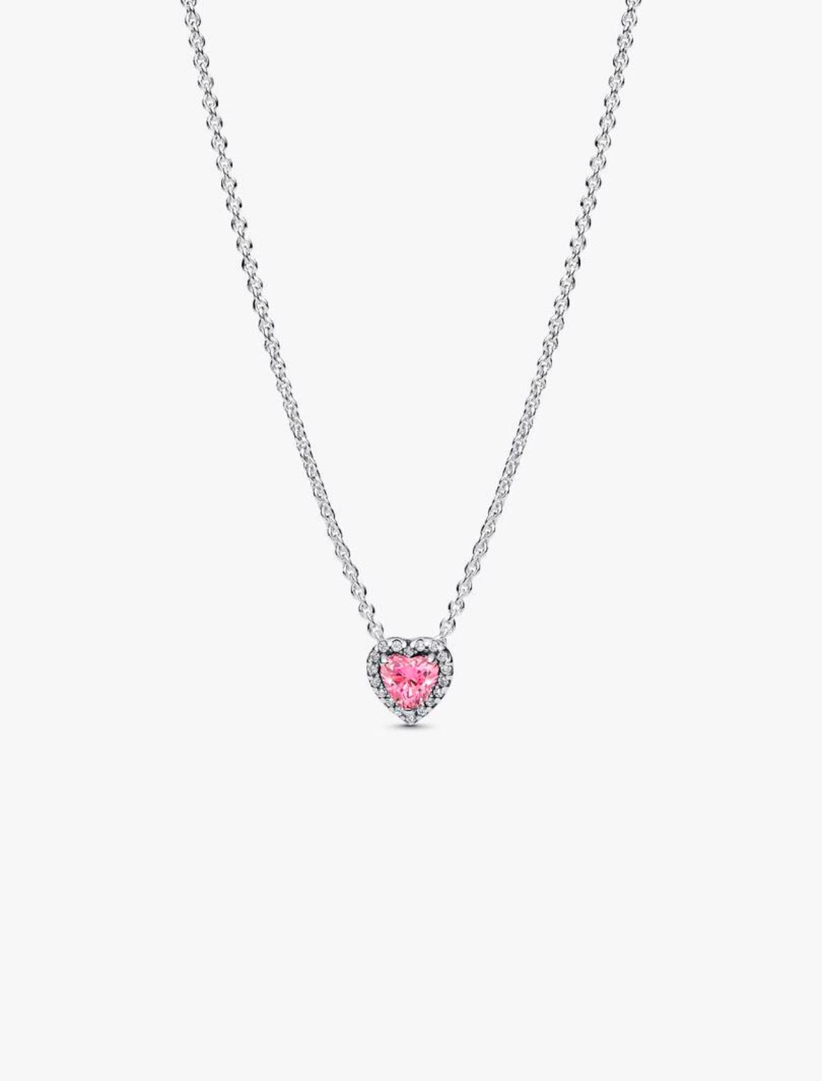 Collar corazón rosa en relieve